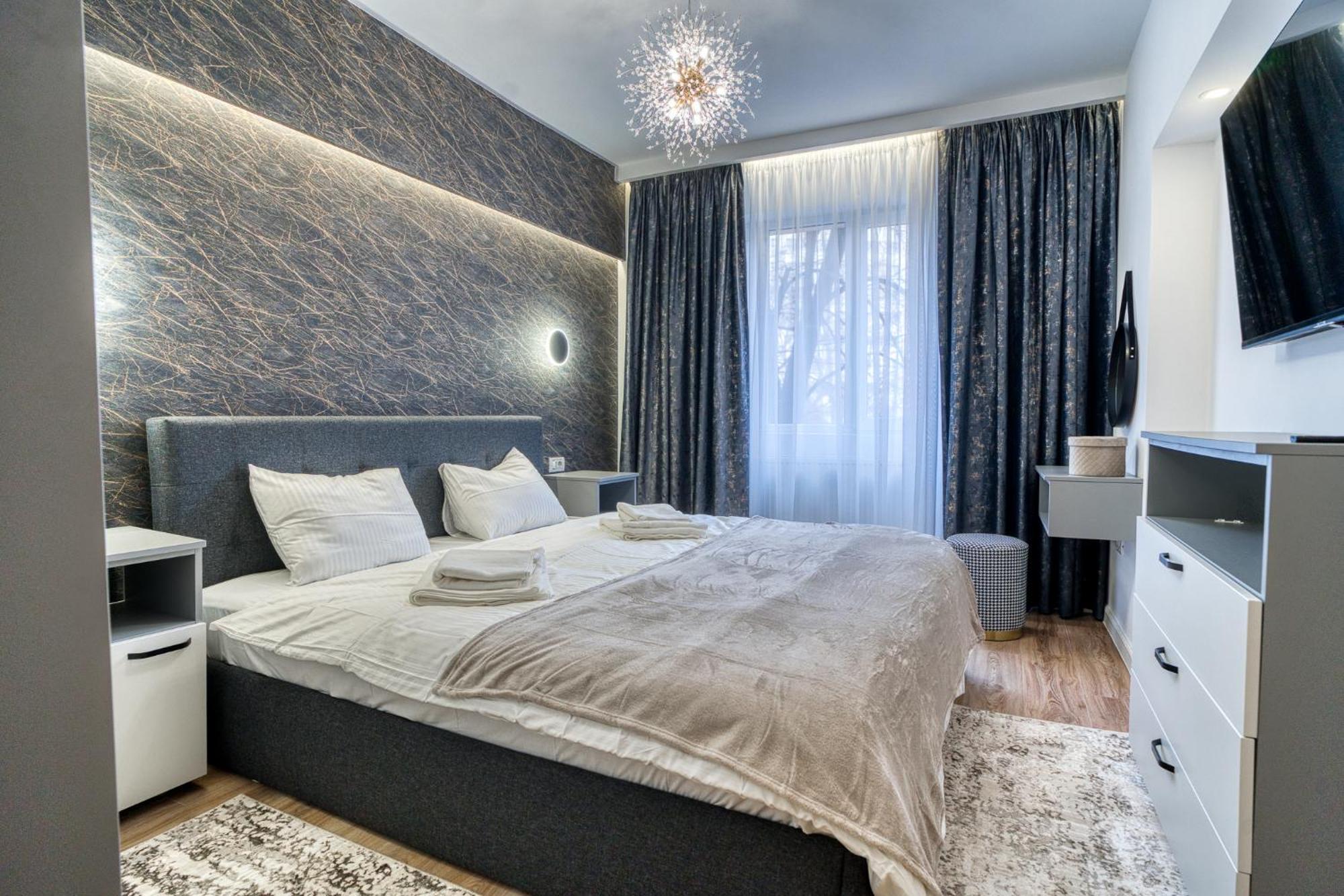 City Chic Retreat: Newly Renovated 1Br Apartment Bucharest Luaran gambar
