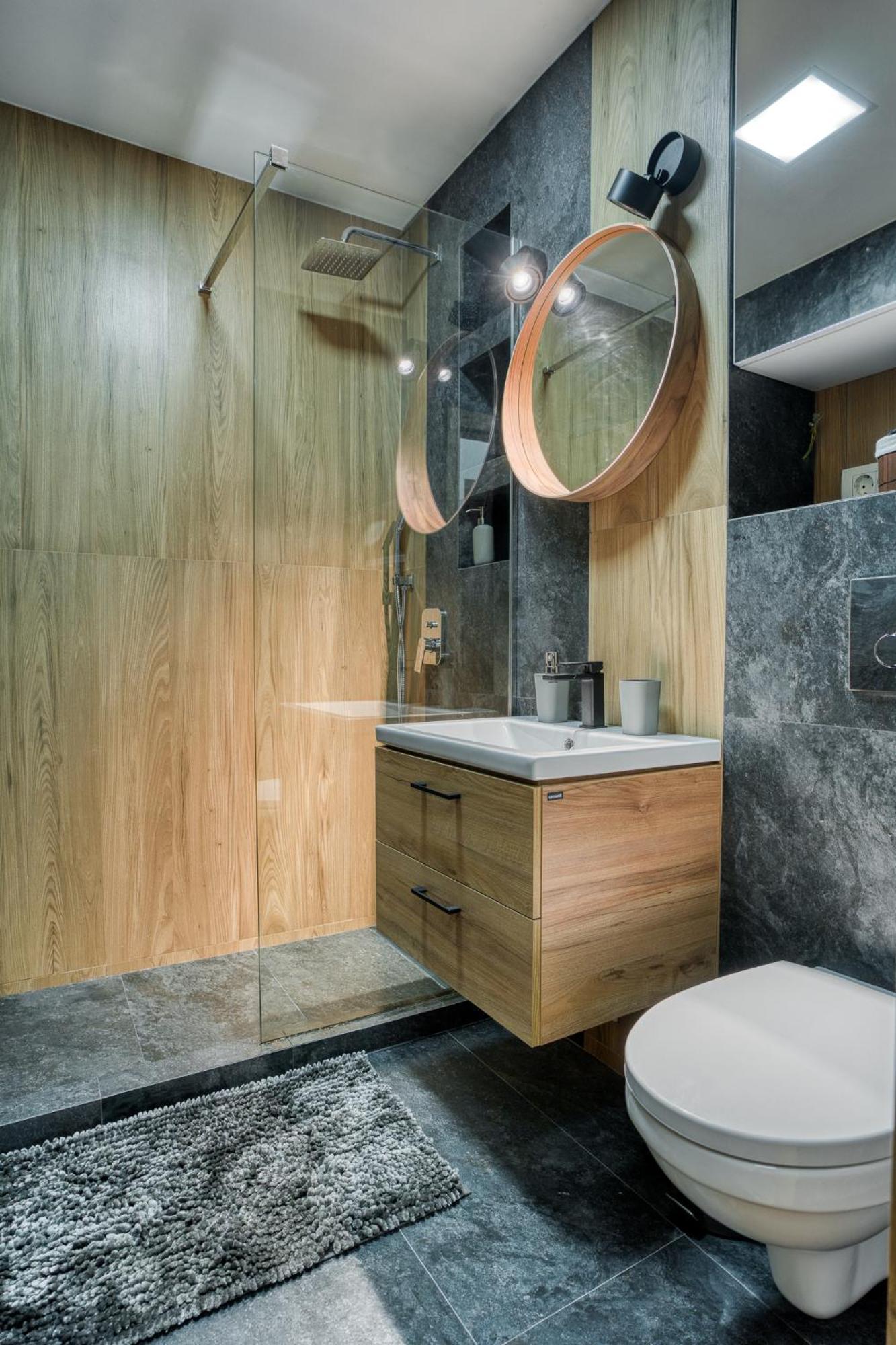 City Chic Retreat: Newly Renovated 1Br Apartment Bucharest Luaran gambar