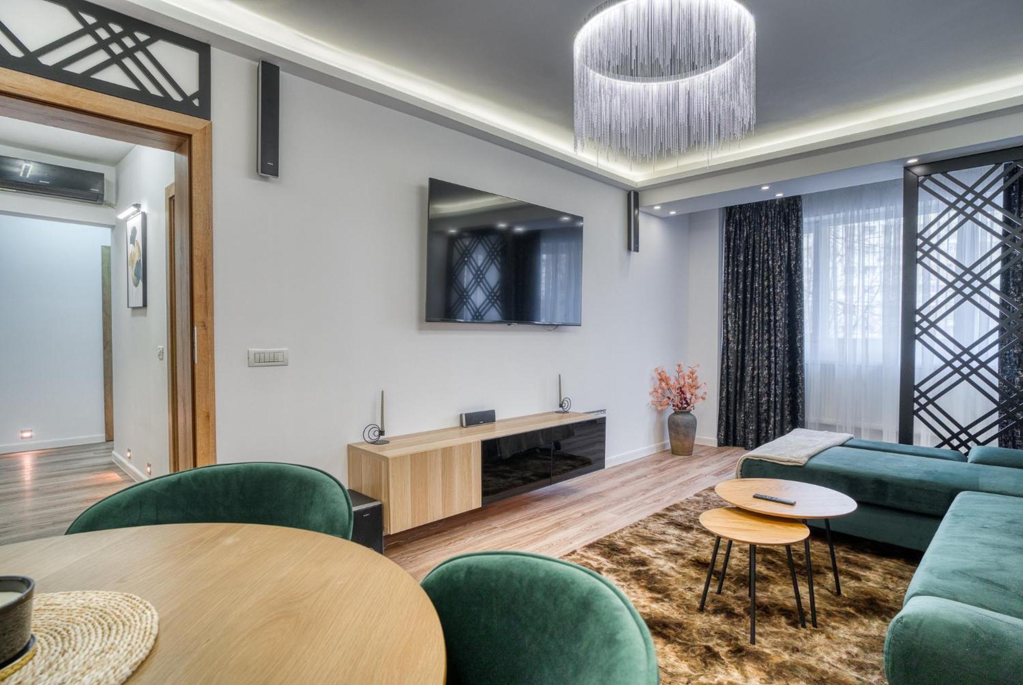 City Chic Retreat: Newly Renovated 1Br Apartment Bucharest Luaran gambar
