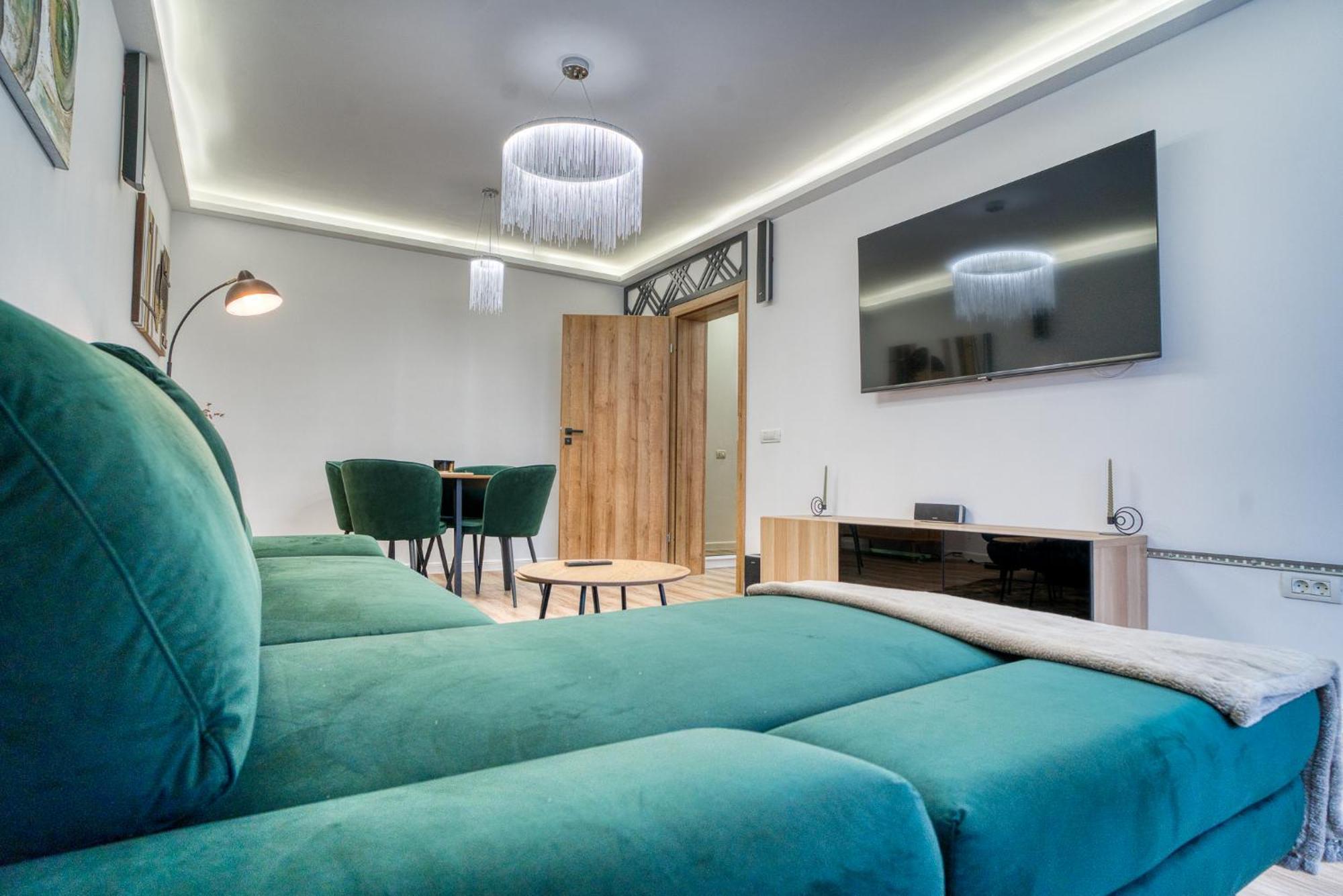 City Chic Retreat: Newly Renovated 1Br Apartment Bucharest Luaran gambar