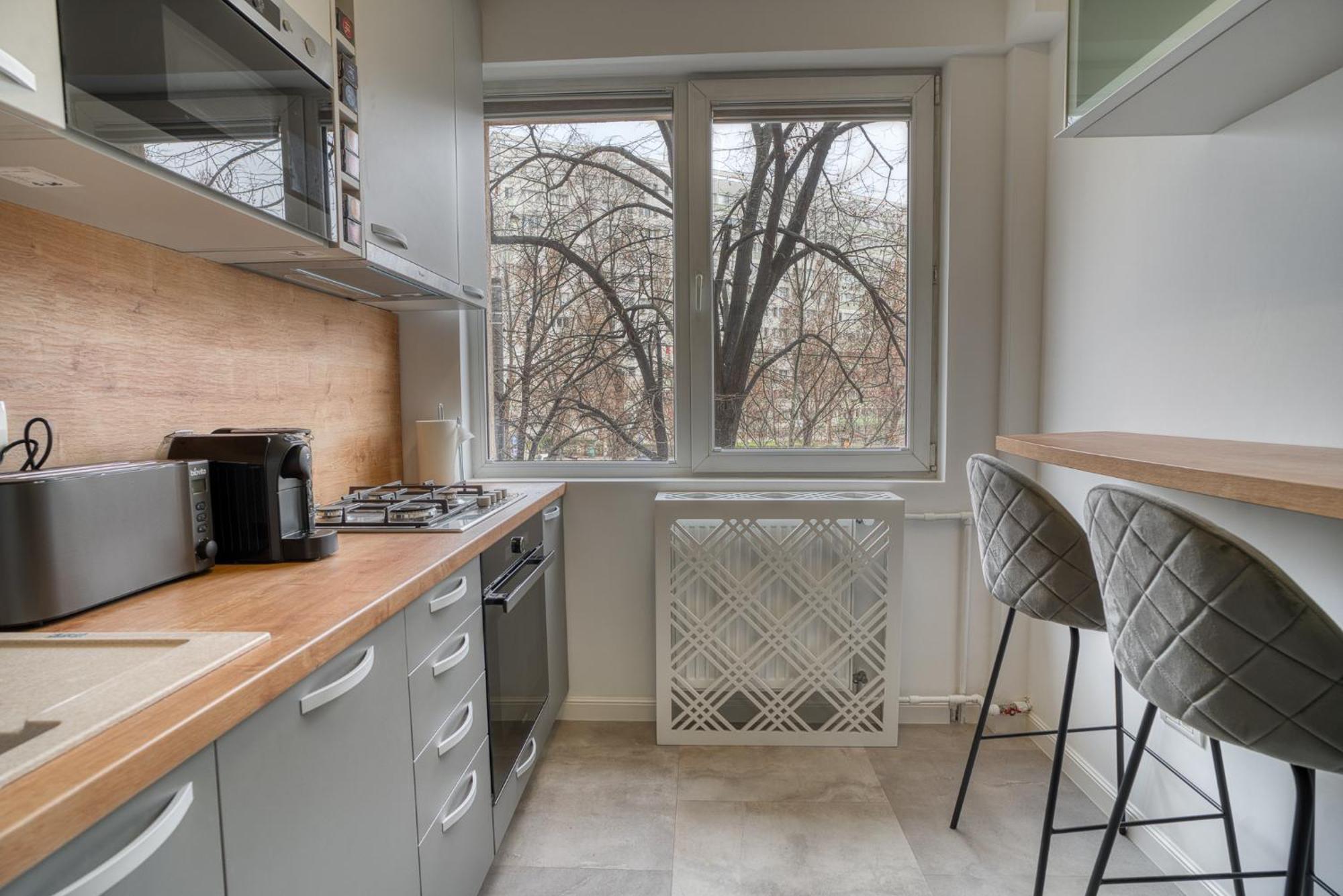 City Chic Retreat: Newly Renovated 1Br Apartment Bucharest Luaran gambar